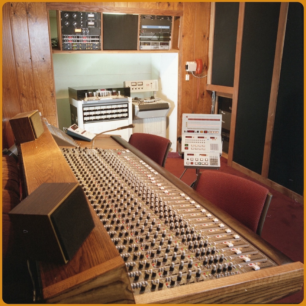 R.O. Studios Control Room 1B